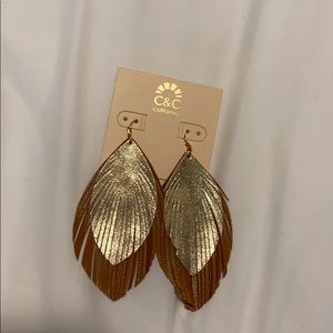 C&C California feather earrings